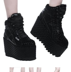 KillStar Mermad Platform Trainers